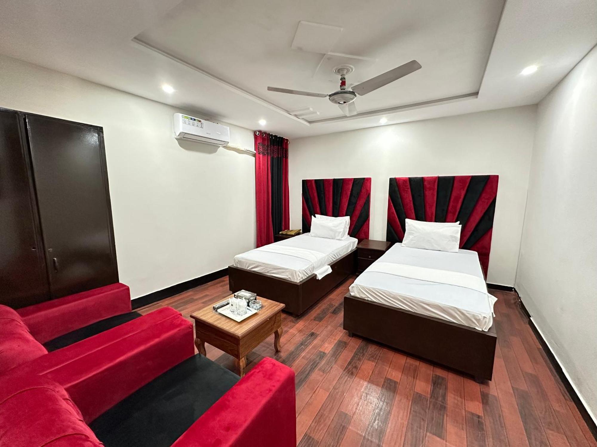 Decent Lodge Guest House Ισλαμαμπάντ Εξωτερικό φωτογραφία
