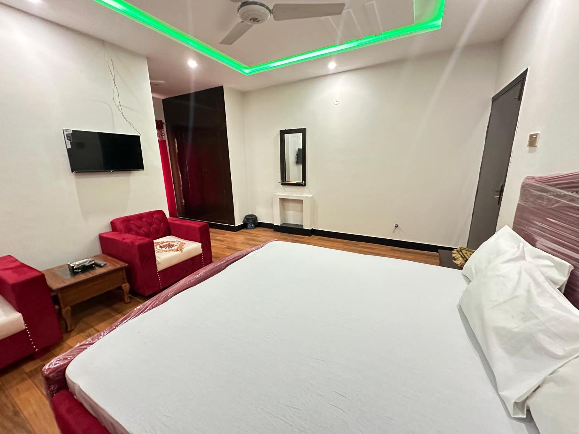 Decent Lodge Guest House Ισλαμαμπάντ Εξωτερικό φωτογραφία
