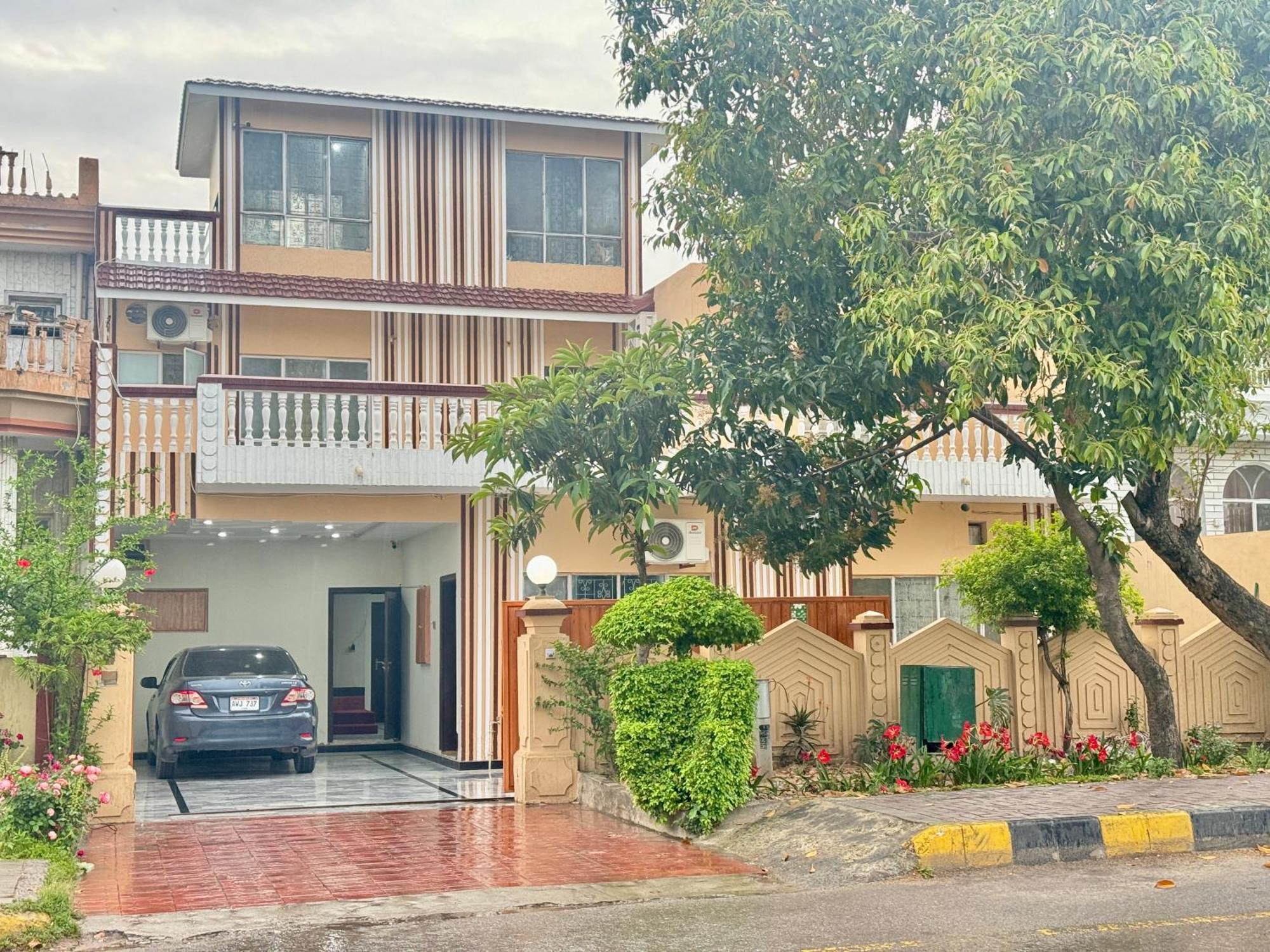 Decent Lodge Guest House Ισλαμαμπάντ Εξωτερικό φωτογραφία